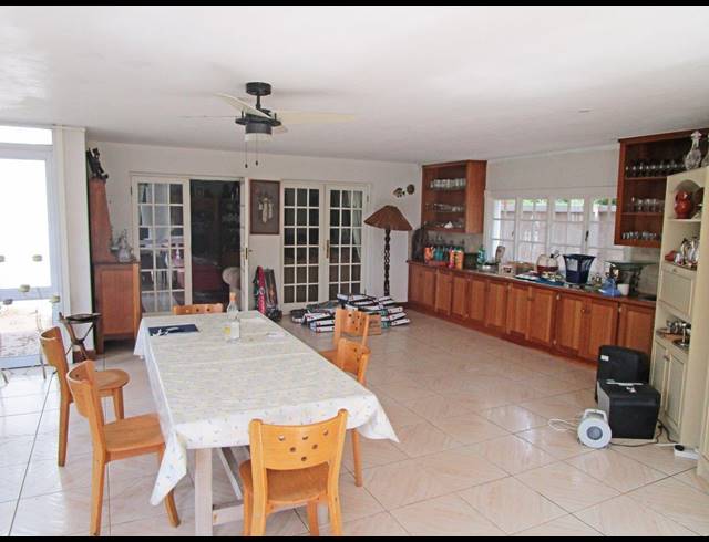 BEDROOM HOUSE FOR SALE IN BRYANSTON